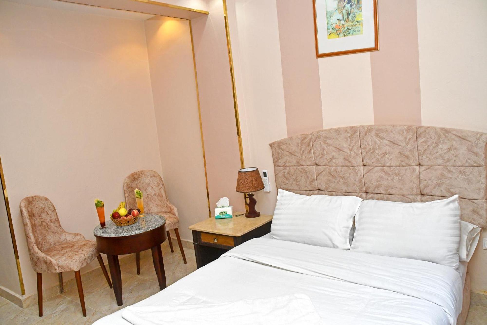 Nun Pyramids Hotel Kafrat al Jabal Room photo