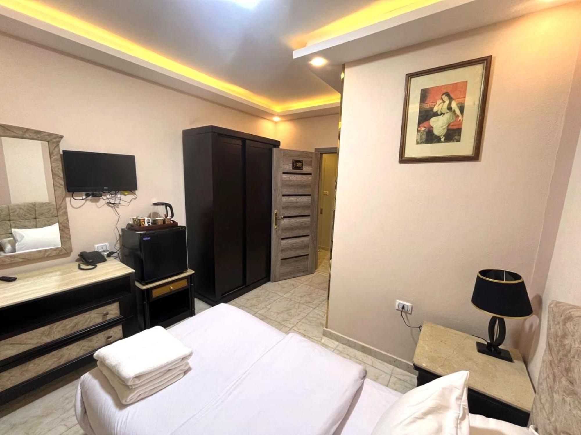Nun Pyramids Hotel Kafrat al Jabal Room photo