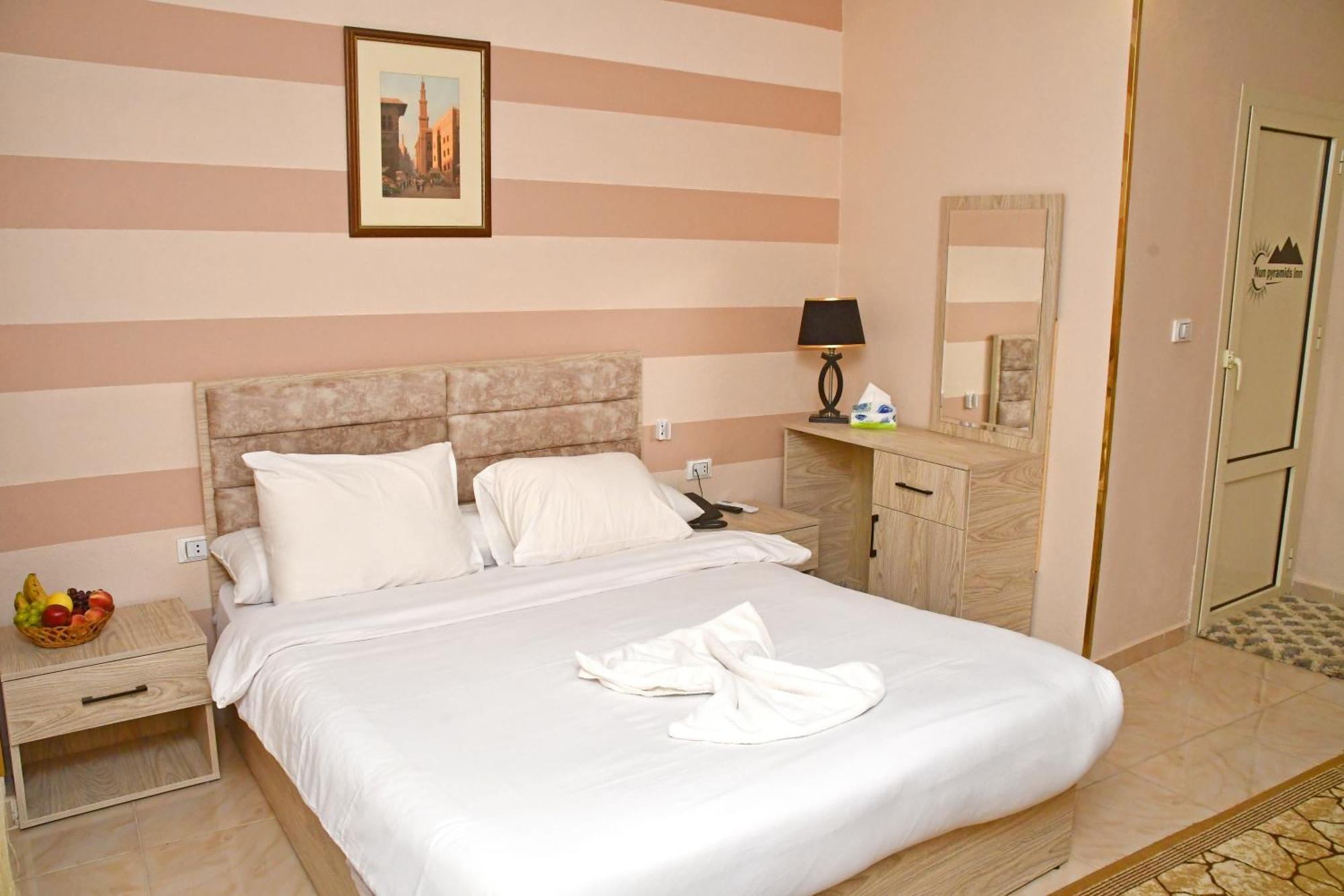 Nun Pyramids Hotel Kafrat al Jabal Room photo