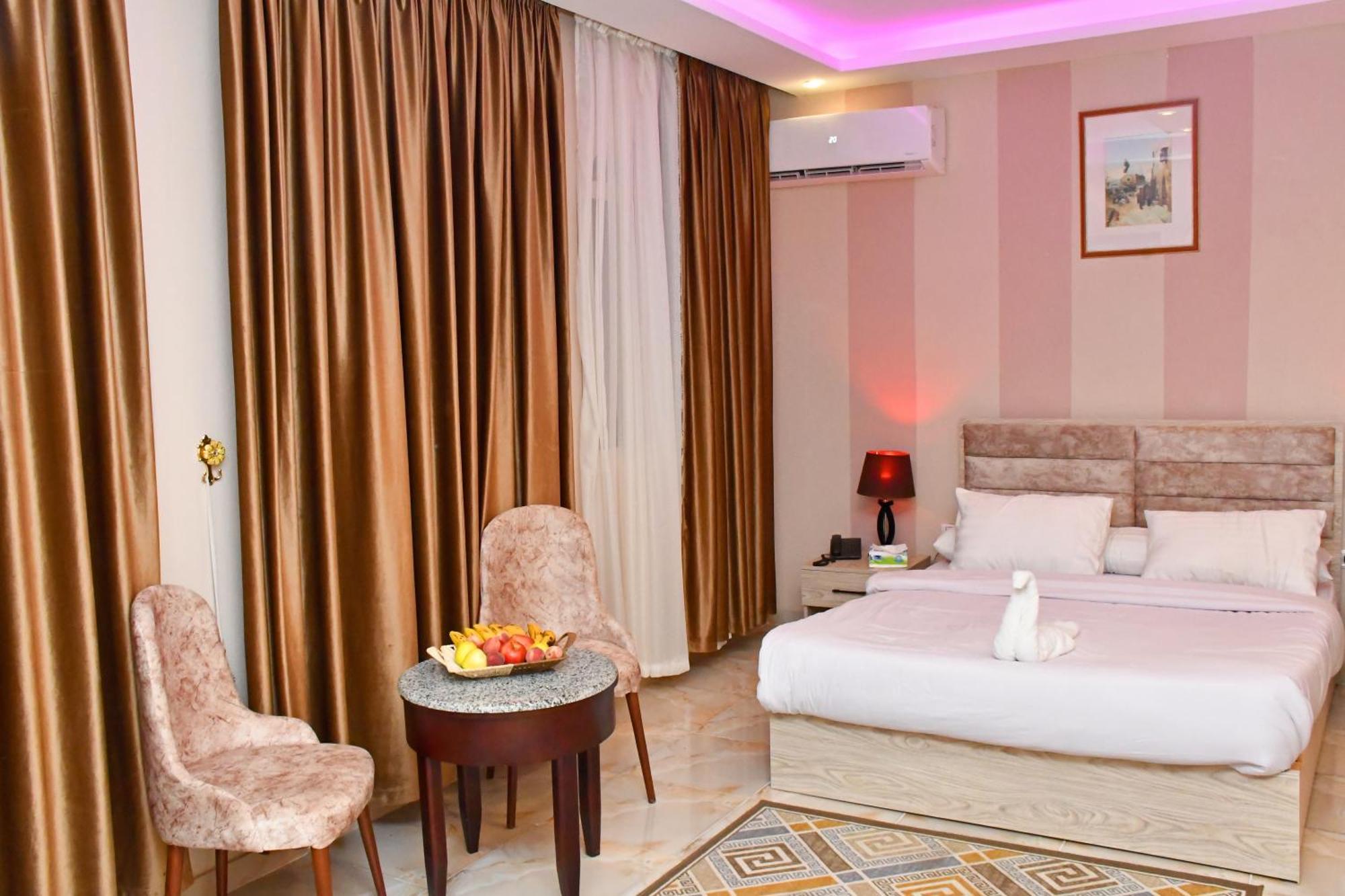 Nun Pyramids Hotel Kafrat al Jabal Room photo