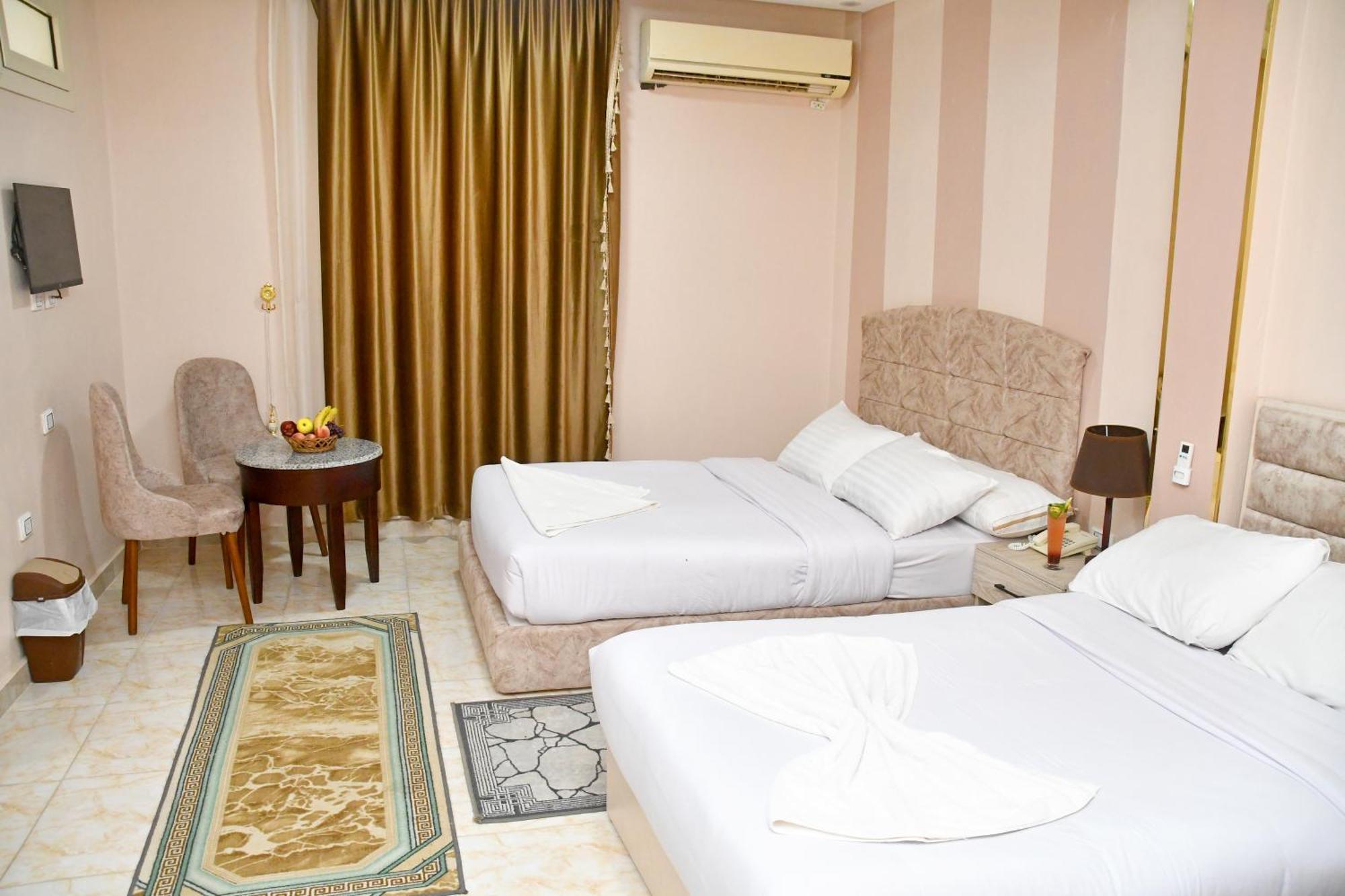 Nun Pyramids Hotel Kafrat al Jabal Room photo